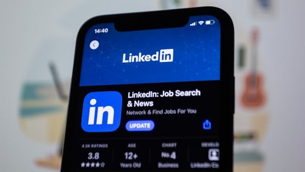 Boostez vos campagnes avec une agence linkedin ads spécialisée